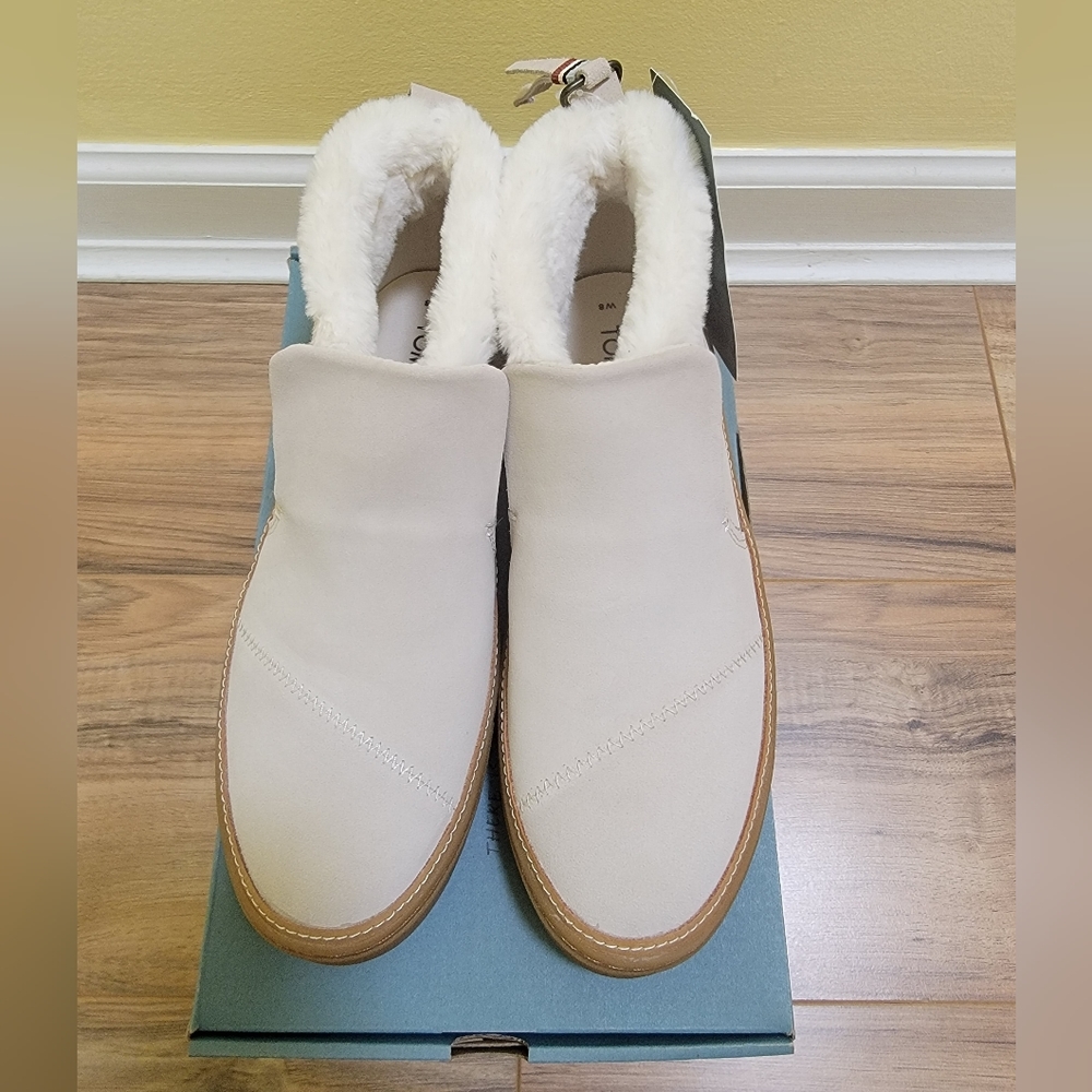 TOMS Women's Paxton Mid Top Boots Cream Suede with Faux Fur Size 8 - Picture 4 of 12